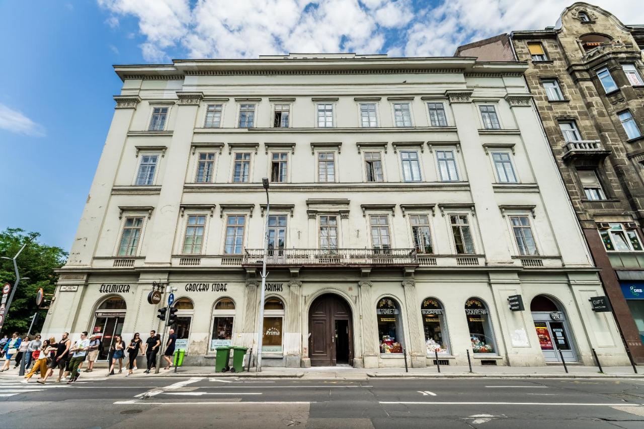 Simply The Best Location Budapeste Exterior foto